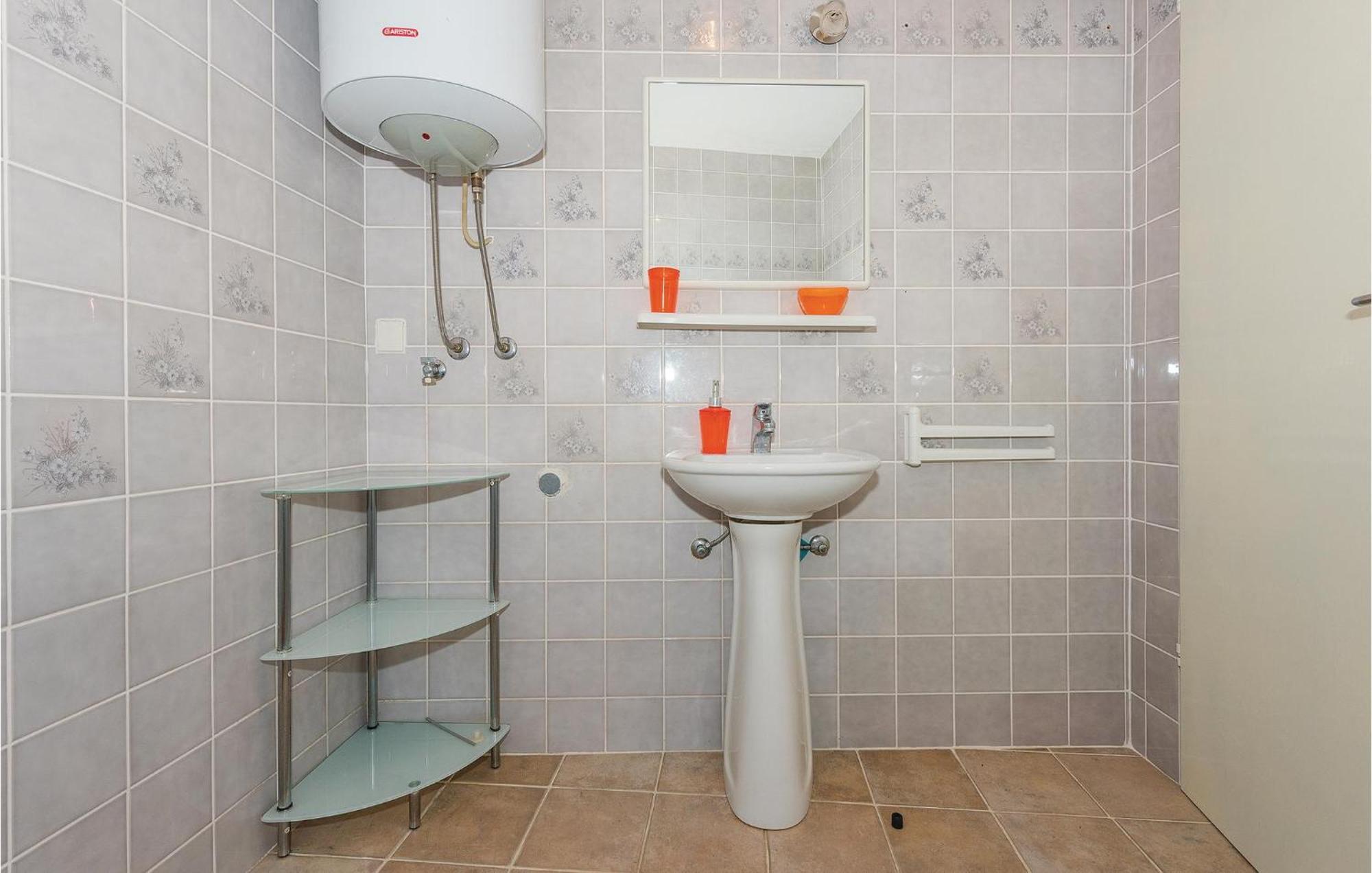 Lovely Apartment In Rogoznica With Wifi Bagian luar foto
